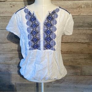 🛍️3/$30 Vintage America collection boho top in size medium